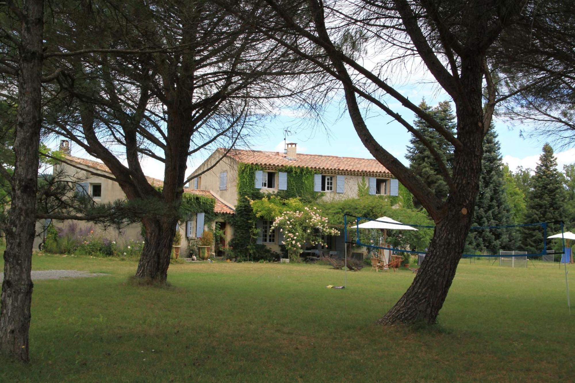 Le Mas Des Pins Mane (Alpes-de-Haute-Provence) Exterior foto